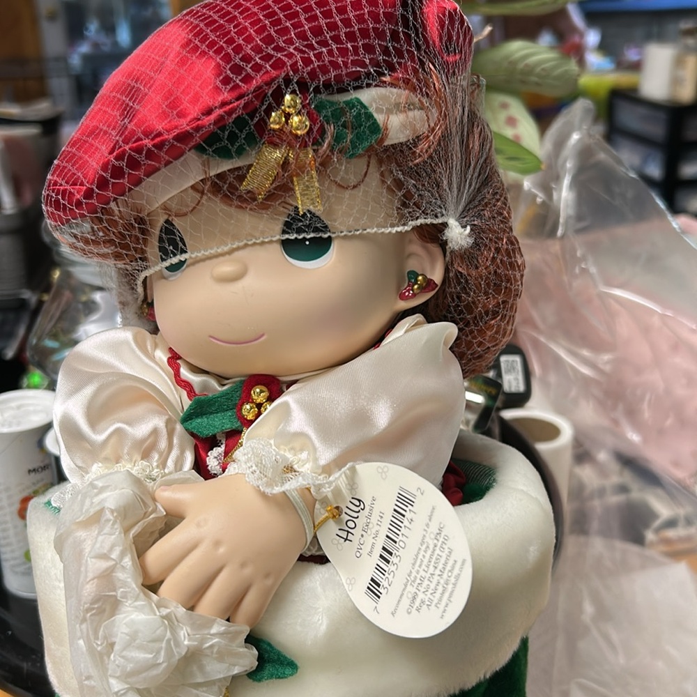 “Holly” 1999 Precious Moments Christmas
Stocking Doll